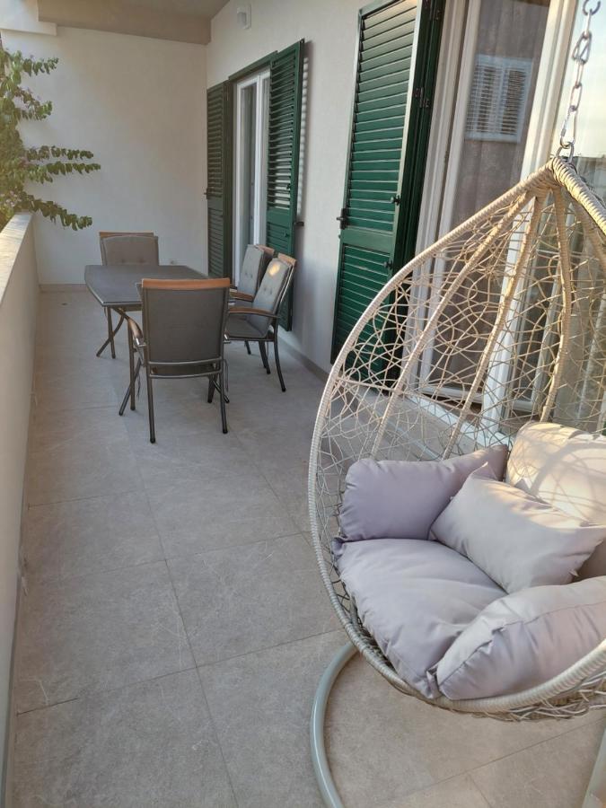 Apartmani Diana Биоград на Мору Екстериор снимка