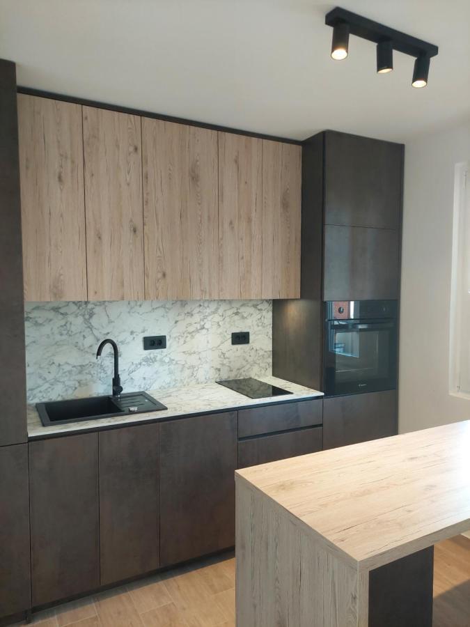 Apartmani Diana Биоград на Мору Екстериор снимка